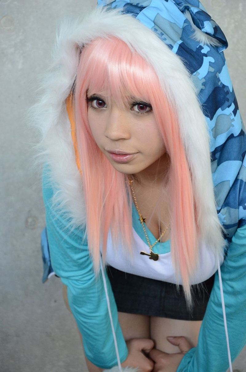 Illustration for article titled Salute Comiket's Cosplay Insanity: Day One